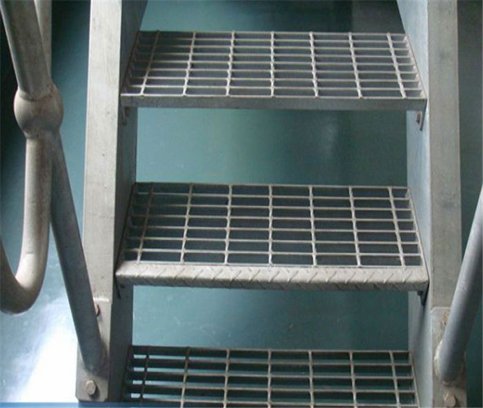 galvanized stair treads. galvanized steel grating stair tread,galvanised staircase