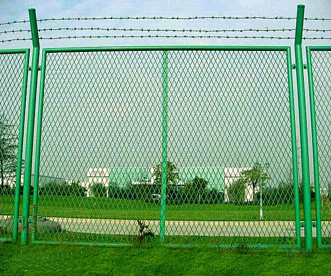 Standard Expanded Metal Mesh sheet with plastic coating
