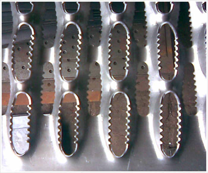 slip stair treads / aluminum antiskid plate / perforated safety grating
