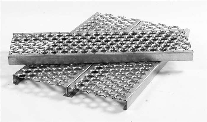 perforated grip strut / deck span safety grating